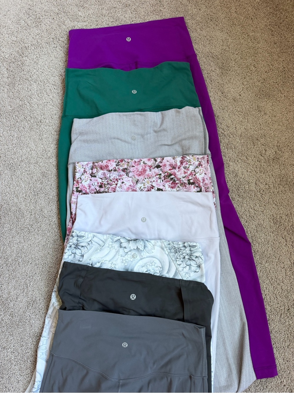 GUC Lululemon Leggings size 10 - Picture 10 of 10